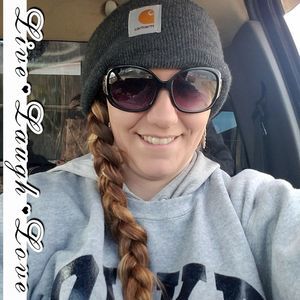 Meet your Posher, Cassie